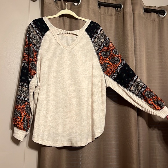 Shirt - Picture 2 of 2